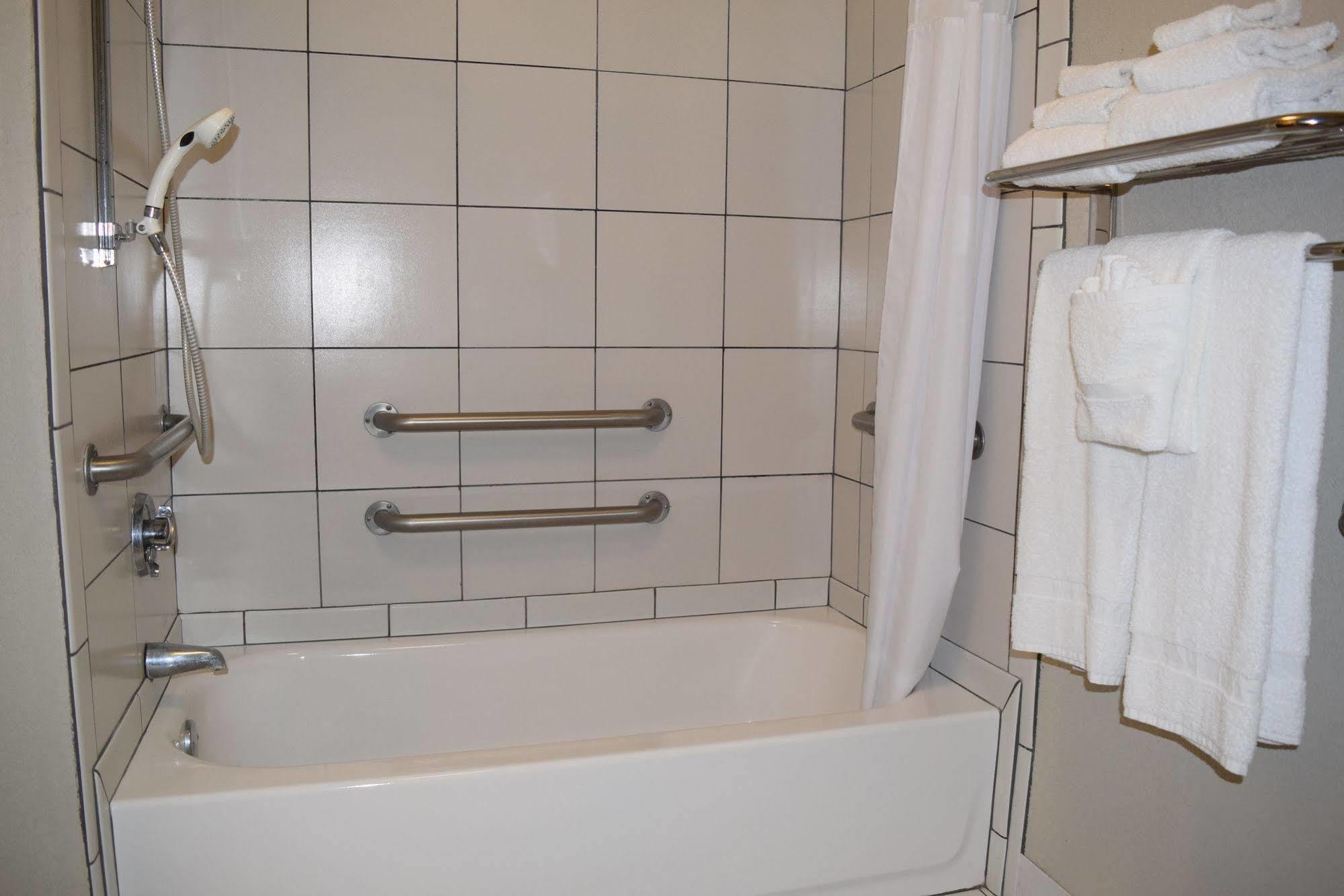 Quality Inn Prestonsburg ภายนอก รูปภาพ