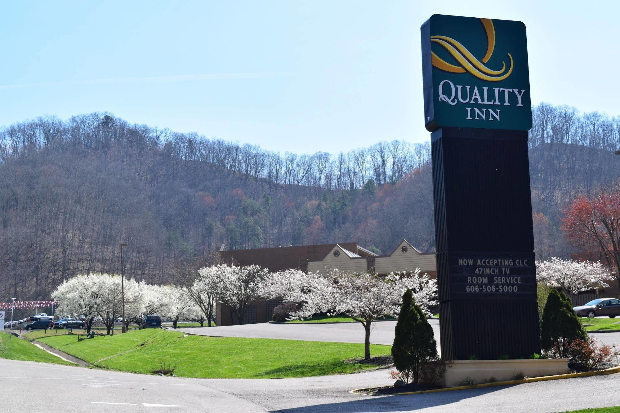 Quality Inn Prestonsburg ภายนอก รูปภาพ
